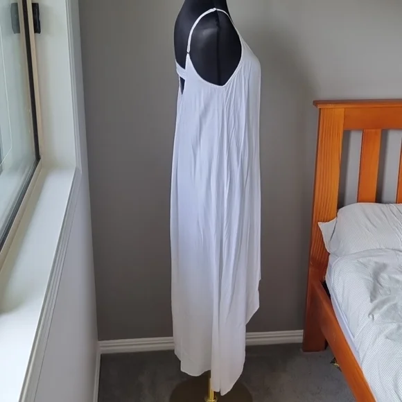 White Summer dress from Lily Whyt Size 10 NWOT - Picture 9 of 16